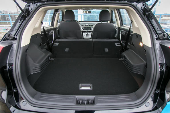 Test av Geely Atlas crossover Foto 5