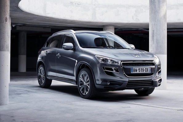 Test av crossover Peugeot 4008