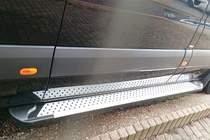Volkswagen Crafter 2006–2016 Sidosteg Allmond Grey (2 st, aluminium) Lång/Extra lång foto 1