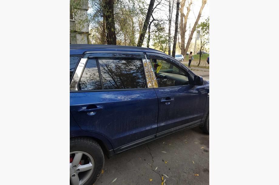 Hyundai Santa Fe 2 2006–2012 Dörrstolpslister (6 st, rostfritt) Image