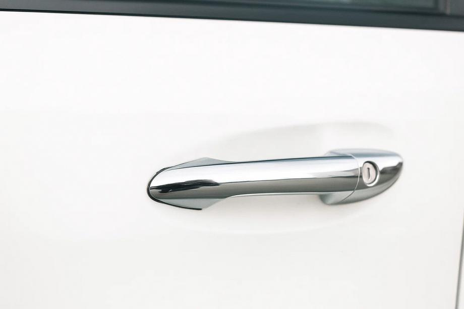 Mercedes ML W164 2005–2011 Dörrhandtagskåpor (4 st, rostfritt stål) Foto 3