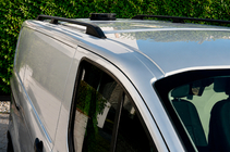 Ford Custom 2013–2022 Takrails Skyport (2 st, svarta) foto 3