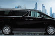 Lyxiga minivanen Toyota Alphard i tredje generationen foto 9