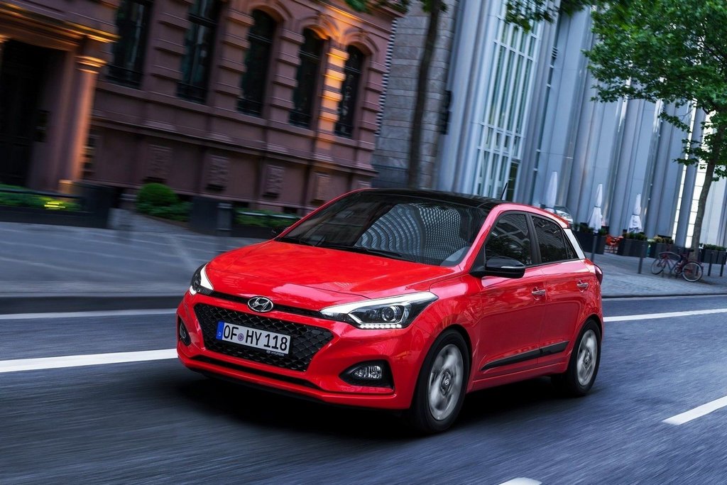 Uppdaterade femdörrars Hyundai i20