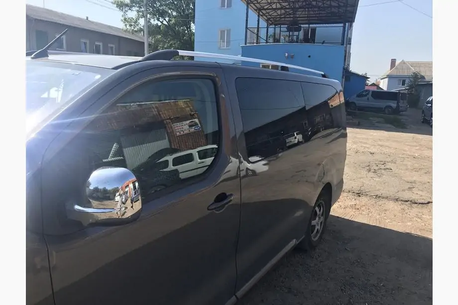 Peugeot Expert 2017– Kromade takrails Foto 2