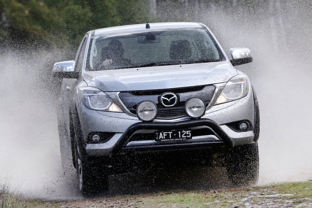 Test av pickupen Mazda BT-50