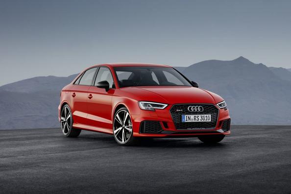 Sportig sedan Audi RS3