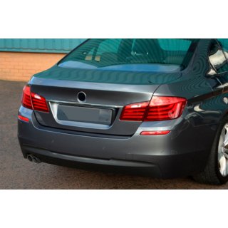 Rostfri list ovanför registreringsskylten SD BMW 5-serien F10/F11 2010–2016 foto 2