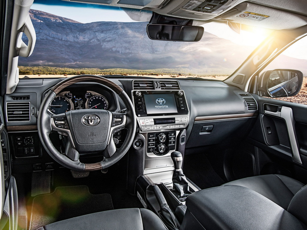 Uppdaterade SUV:en Toyota Land Cruiser Prado