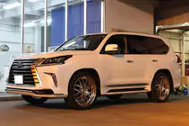 Lexus LX570/450d 2008–2022 Bodykit-sats (Modellista) foto 5