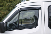 Mercedes Sprinter W901/902/903/904/905 1995–2006 Vindavvisare (2 st, Niken) foto 1