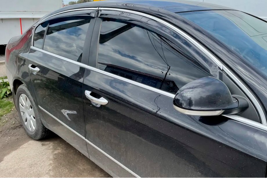 Volkswagen Passat B6 2006–2012 Vindavvisare med kromlist SD (4 st, HIC) Image
