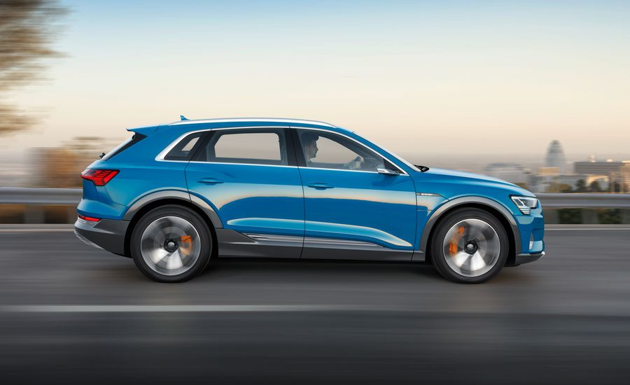 Elbilen Audi e-tron: ny crossover från den tyska tillverkaren