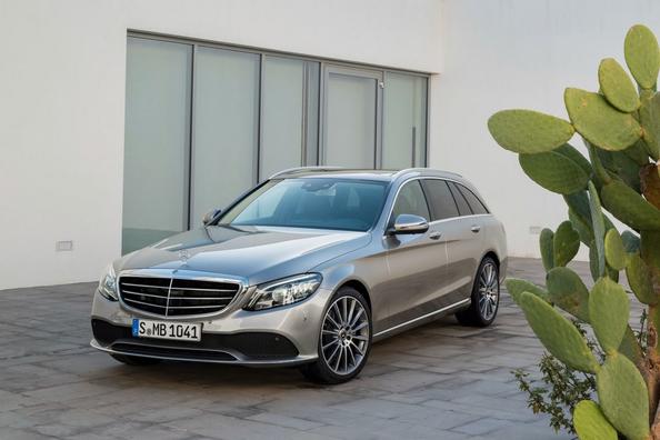 Test av uppdaterade Mercedes-Benz C-class kombi i fjärde generationen