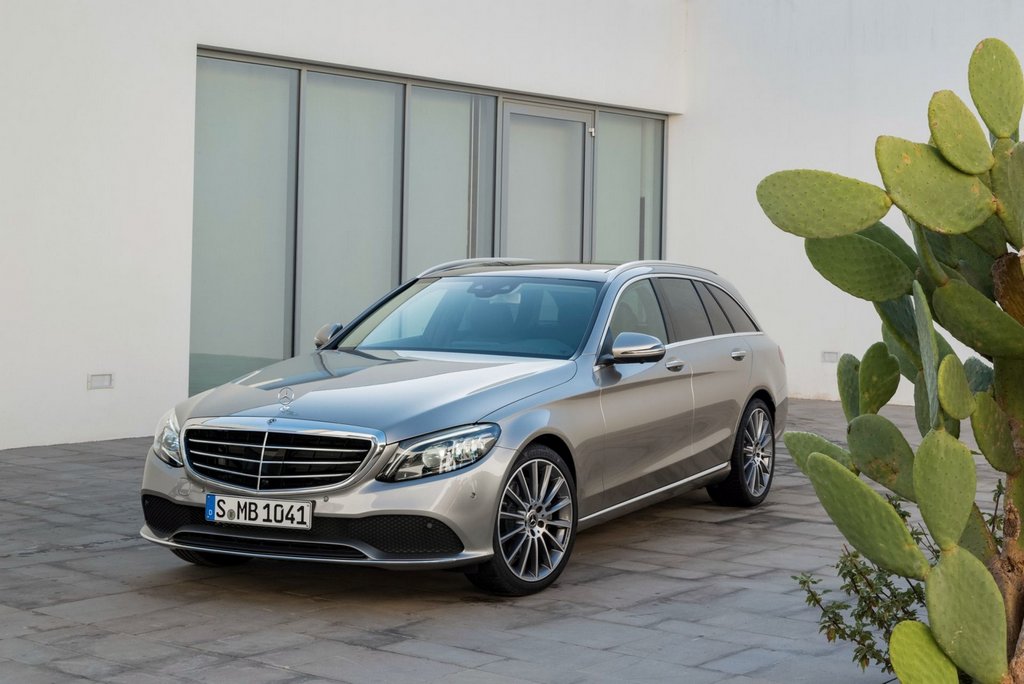 Test av uppdaterade Mercedes-Benz C-class kombi i fjärde generationen