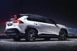 Femte generationens crossover Toyota RAV4 foto 2