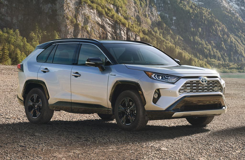 Femte generationens crossover Toyota RAV4