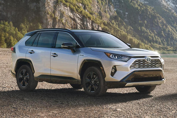 Femte generationens crossover Toyota RAV4