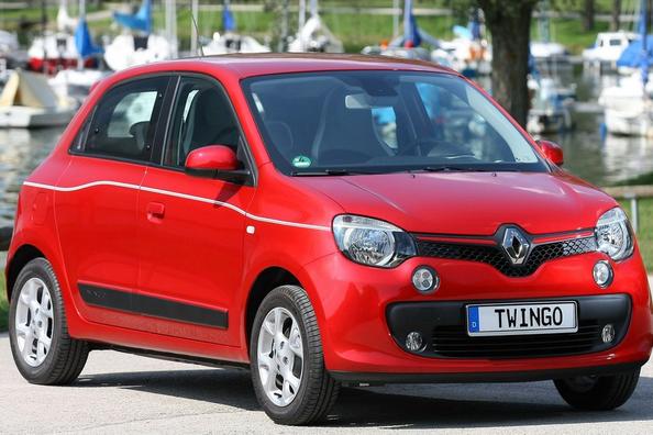 Test av den kompakta halvkombin Renault Twingo