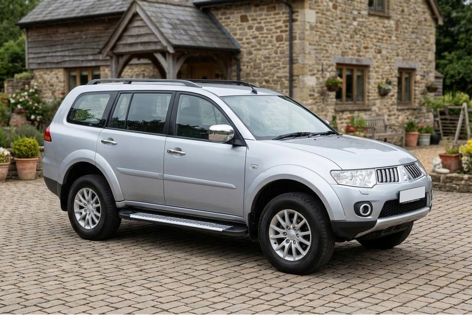 Mitsubishi Pajero Sport 2008–2015 Sidosteg Line (2 st, aluminium) Image