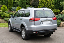 Mitsubishi Pajero Sport 2008–2015 Sidosteg Bosphorus Black (2 st, aluminium) foto 1