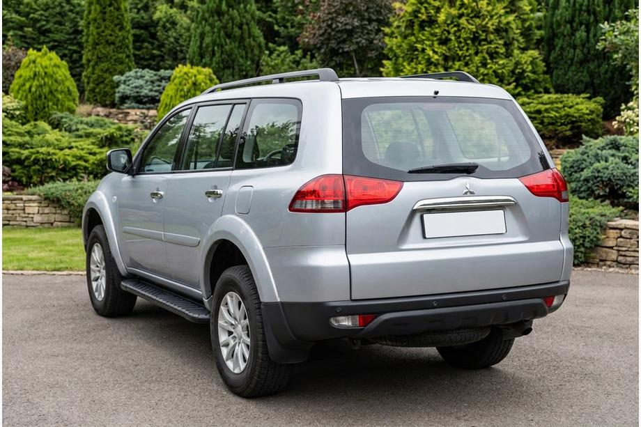 Mitsubishi Pajero Sport 2008–2015 Sidosteg Bosphorus Black (2 st, aluminium) Image