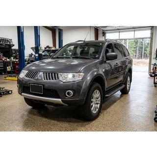 Sidosteg Allmond Black (2 st, aluminium) Mitsubishi Pajero Sport 2008–2015 foto 1