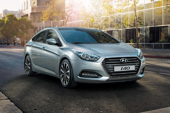 Uppdaterad sedanmodell Hyundai i40