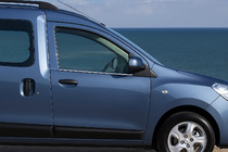 Dacia Dokker 2013–2022 Fönsterlister (2 st, rostfritt) foto 2