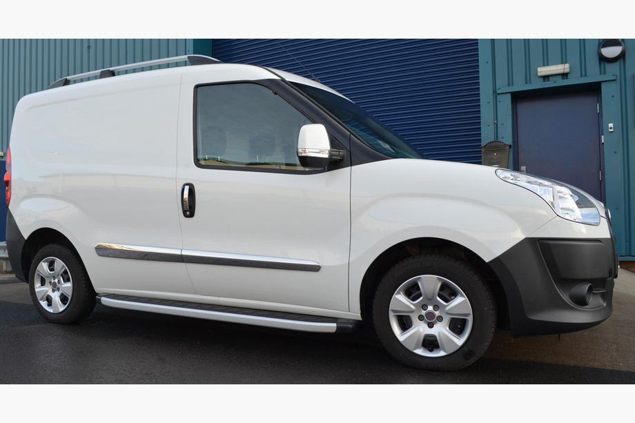 Opel Combo 2012–2018 Dörrlister (4 st, rostfritt stål) OmsaLine – italienskt rostfritt stål Image