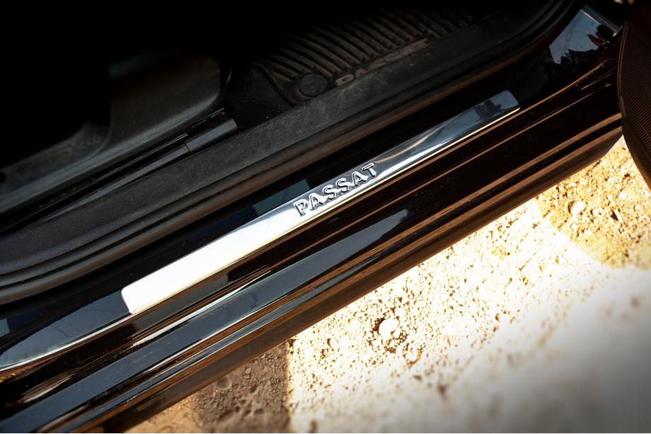Volkswagen Passat B7 2012–2015 OmsaLine typ 1 instegslister (4 st, rostfritt stål) Image