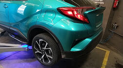 Toyota C-HR 2016–2023 Sidosteg Original V2 (2 st, aluminium) foto 2