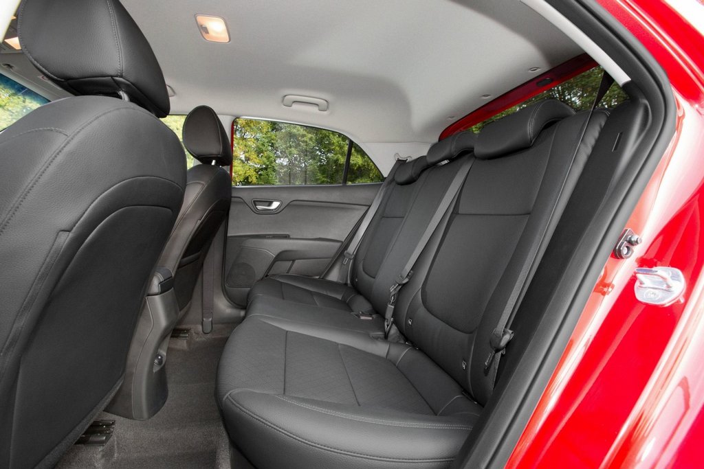 KIA Rio halvkombi i fjärde generationen