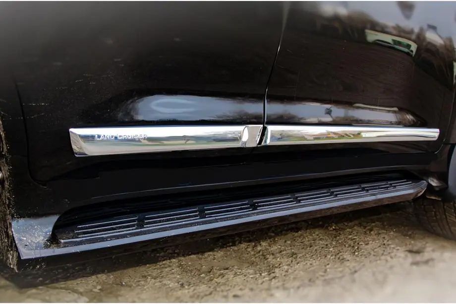 Toyota Land Cruiser 200 2007–2021 Sats med dörrlister (2016-2021) Foto 4