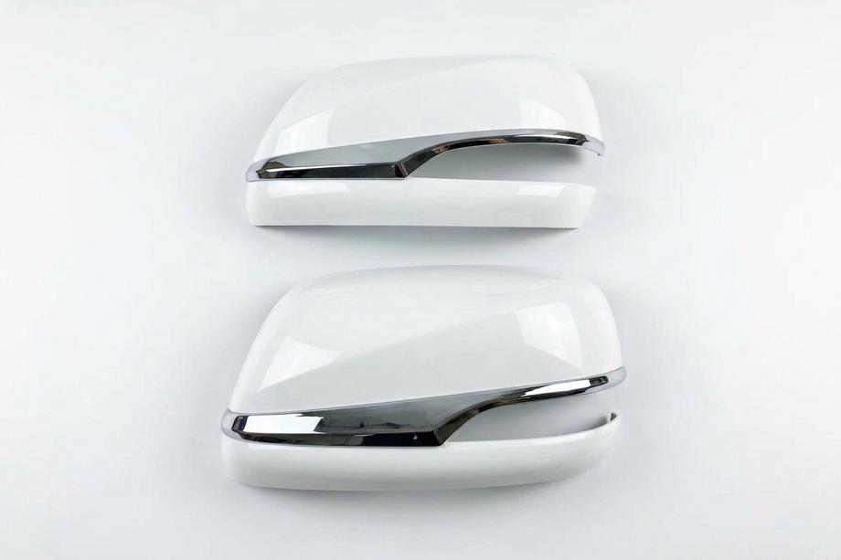 Toyota Land Cruiser 200 2007–2021 Spegelkåpor (utan blinkers, 2016-stil) Image