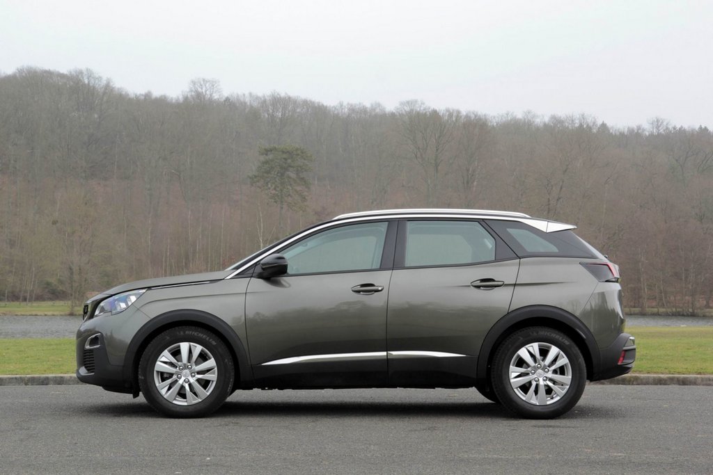 Test av andra generationens Peugeot 3008-crossover