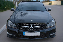 Mercedes C-klass W204 2007–2015 Främre kylargrill Diamond Black foto 1