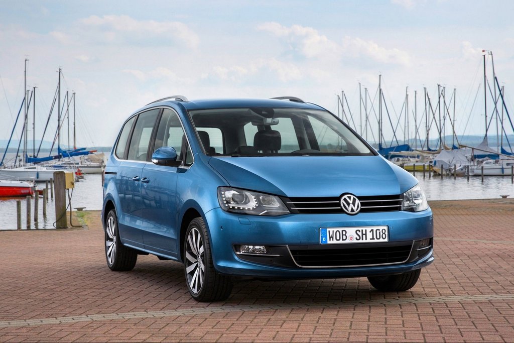 Uppdaterade Volkswagen Sharan av andra generationen