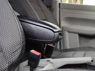 Volkswagen Caddy 2015–2020 Armstöd (monteras i mugghållaren) foto 1