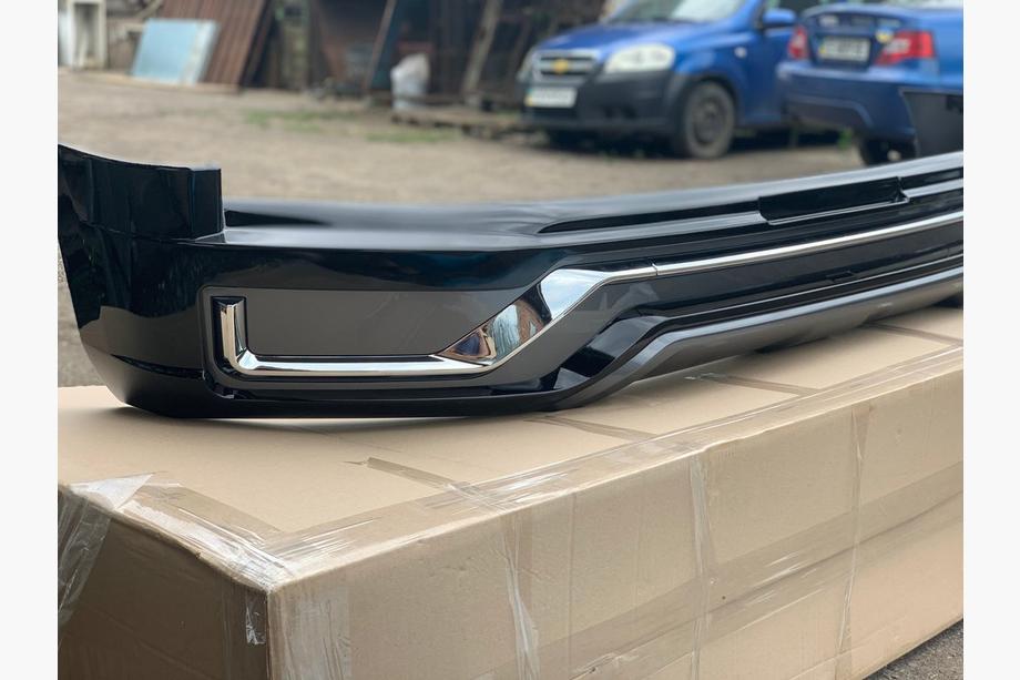 Toyota Land Cruiser 200 2007–2021 Bodykit 2016↗ (Modelista V3) Vit färg Foto 7