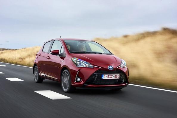 Test av hybridversionen av hatchbacken Toyota Yaris Hybrid