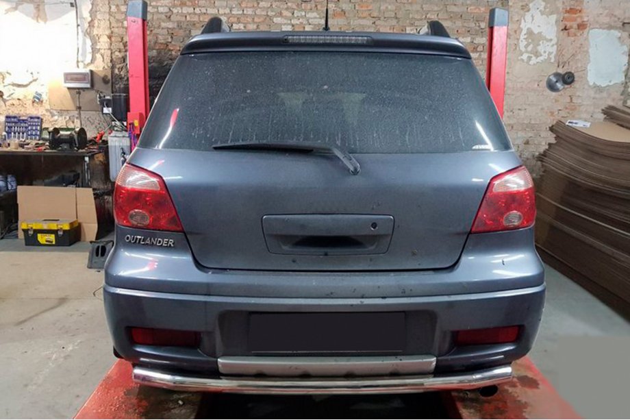 Mitsubishi Outlander 2001–2006 Bakre skyddsbåge AK002/2 (rostfritt stål) Image