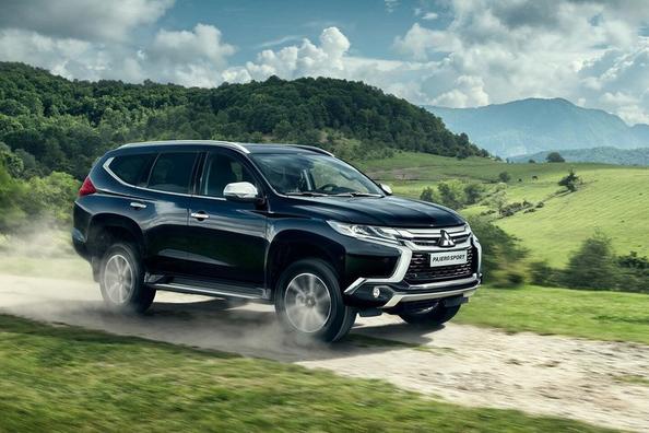 Tredje generationen av SUV:en Mitsubishi Pajero Sport