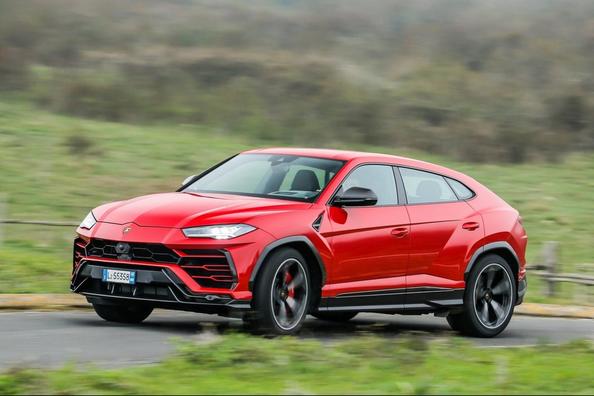 Recension av crossovern Lamborghini Urus