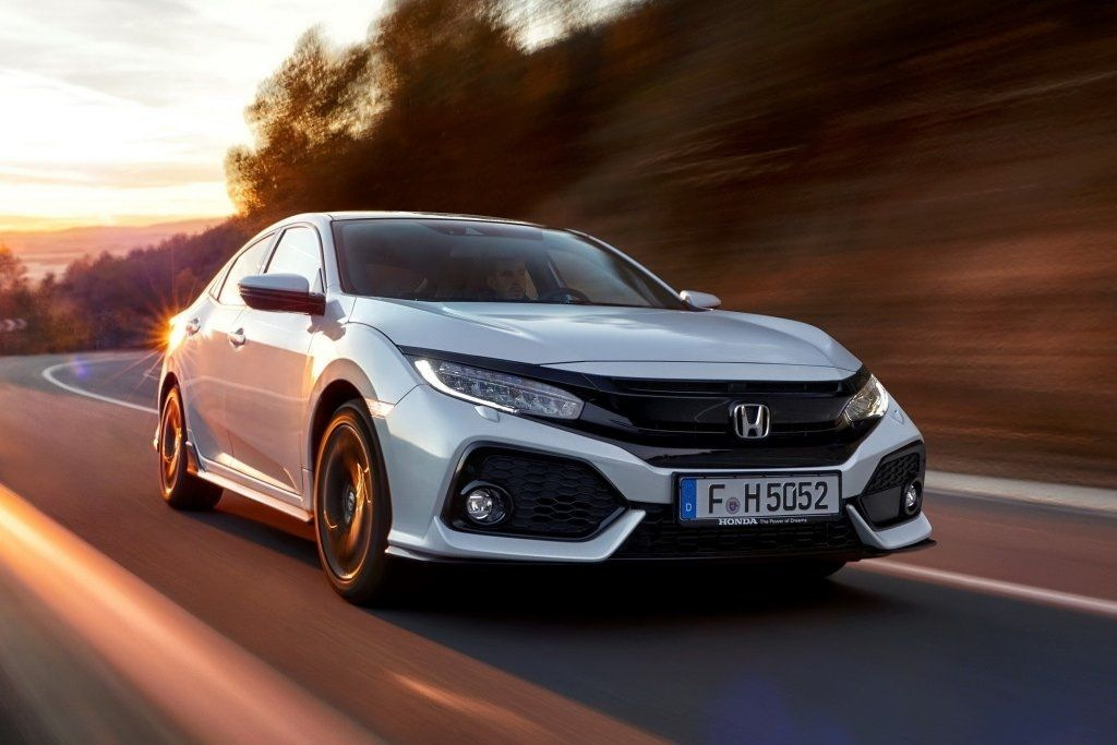 Fem­dörrars halvkombi av tionde generationen Honda Civic 5D