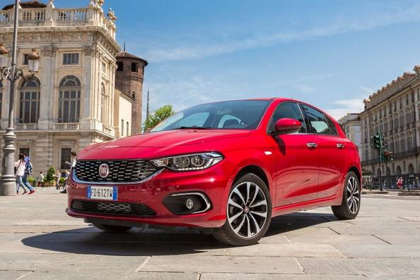 Test av Fiat Tipo Hatchback halvkombi