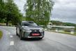 Hybridversion av crossovern Lexus UX 250h foto 7