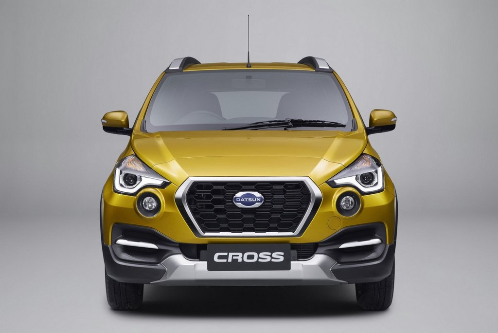 Test av sjusitsiga crossovern Datsun Cross