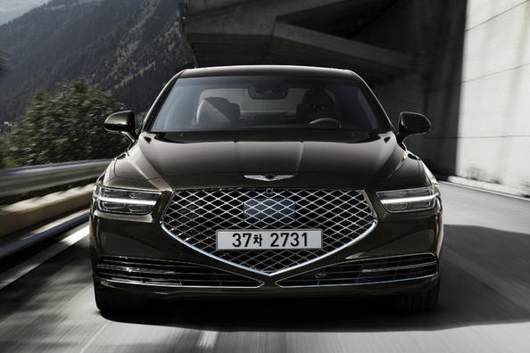 Test av premiumsedanen Genesis G90