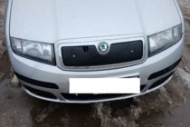 Skoda Fabia 2000–2007 Vintertäckning för frontgrillen Matt foto 3
